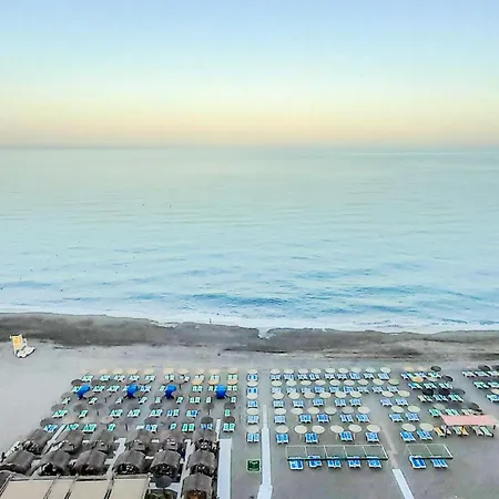 Pet Friendly In Apartment Torremolinos